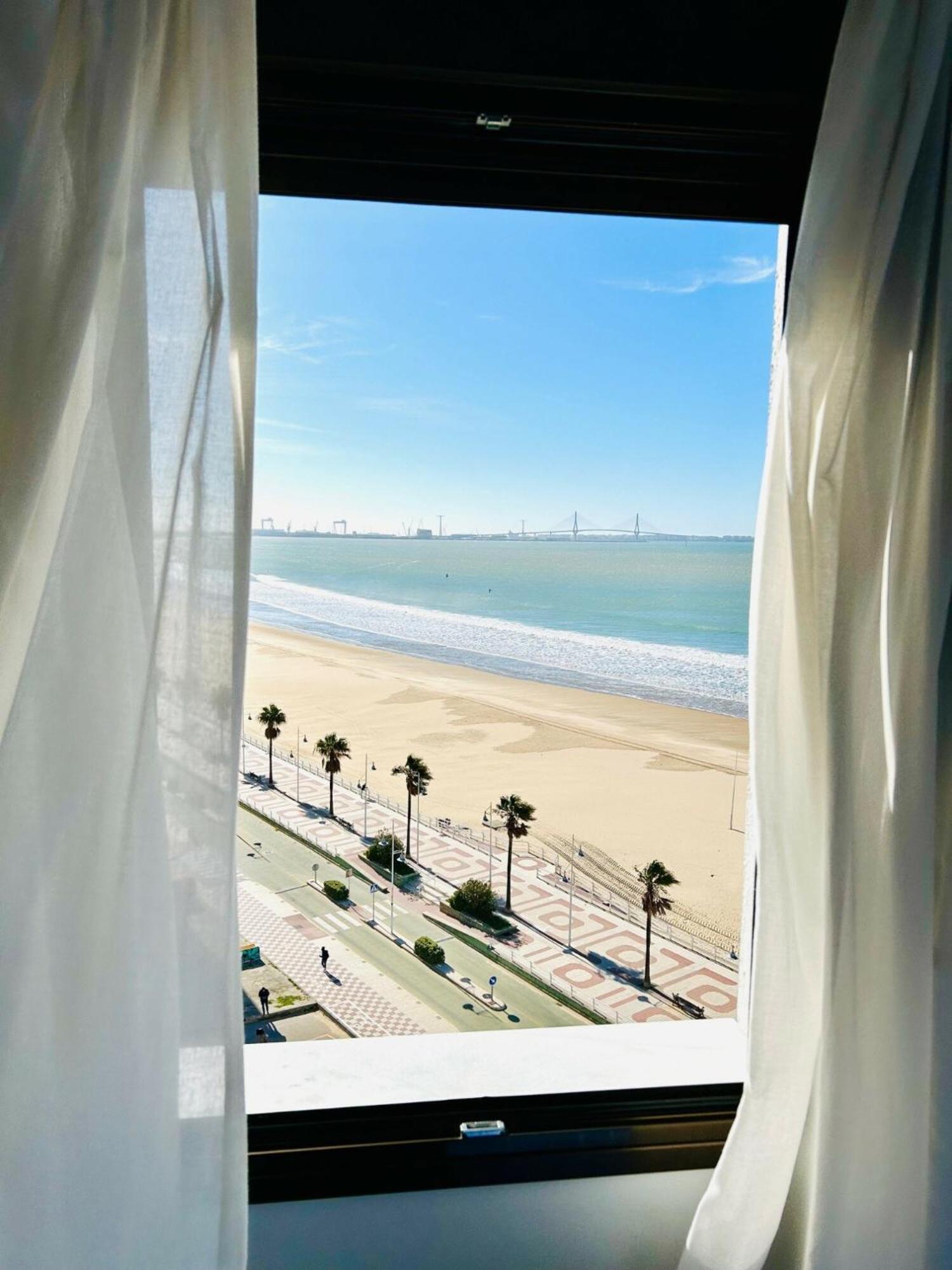 Gatu Arena " Preferente Mayores De 25 Anos Y Familias " El Puerto de Santa María Buitenkant foto