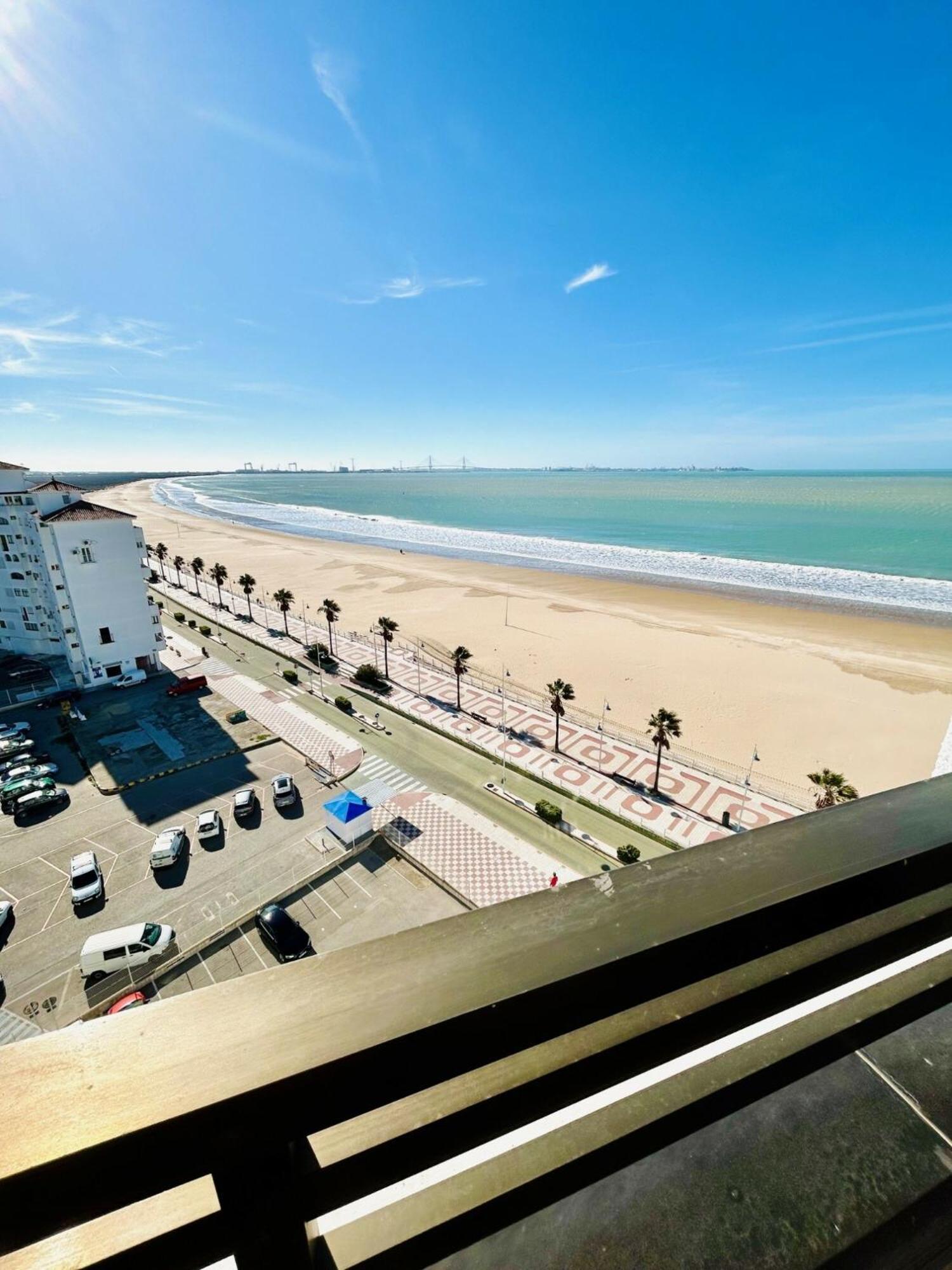 Gatu Arena " Preferente Mayores De 25 Anos Y Familias " El Puerto de Santa María Buitenkant foto